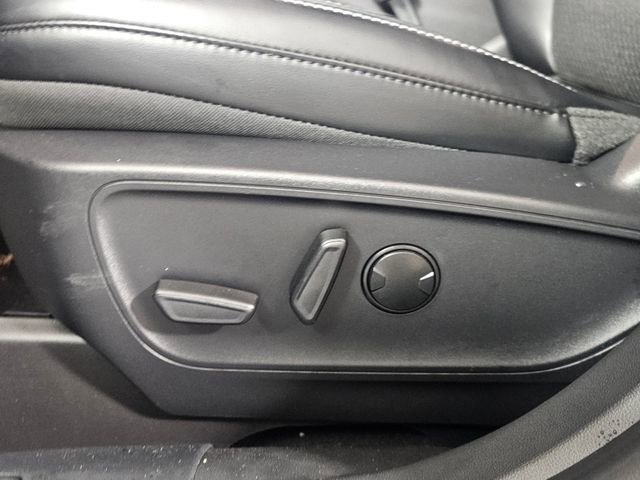 Used 2024 Ford Escape SE image 25