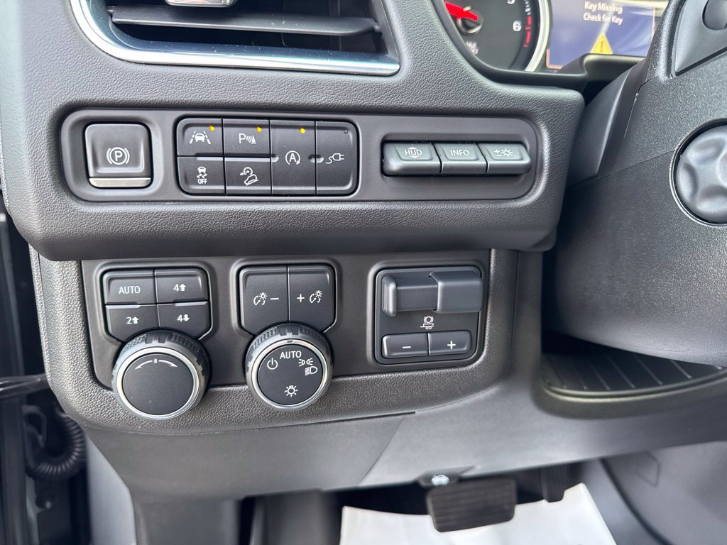 Used 2021 Chevrolet Tahoe Premier w/ Premium Package AWD/4WD image 27