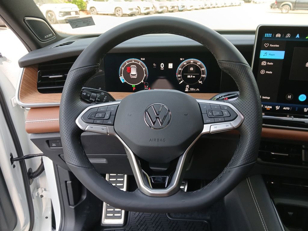 New 2026 Volkswagen Tiguan SEL R-Line image 14