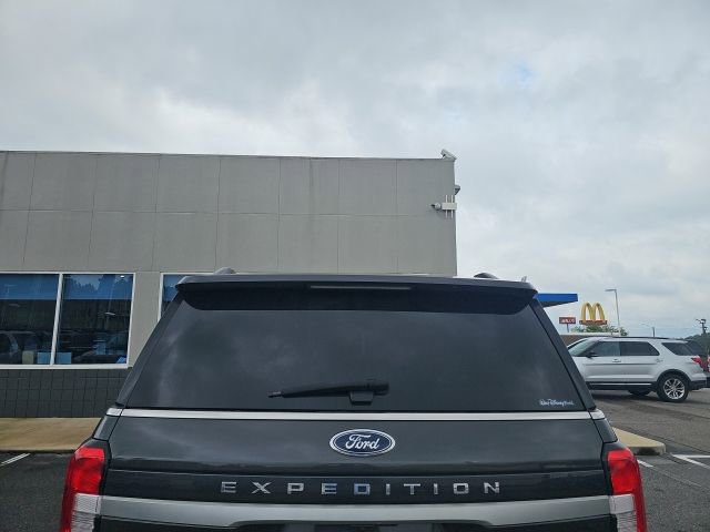 Used 2023 Ford Expedition Max XLT RWD image 5