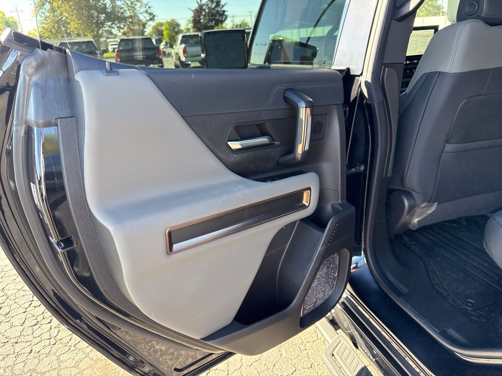 Used 2024 GMC Hummer EV 3X w/ Battery Pack, 24 Module Pack AWD/4WD image 16