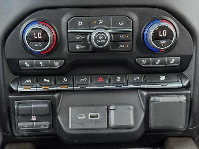 Used 2020 Chevrolet Silverado 1500 LTZ w/ LTZ Plus Package AWD/4WD image 19