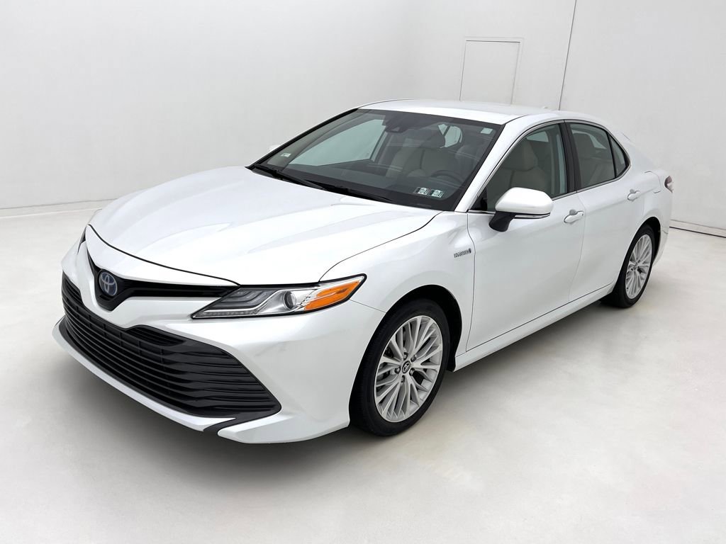 Used 2019 Toyota Camry XLE image 4