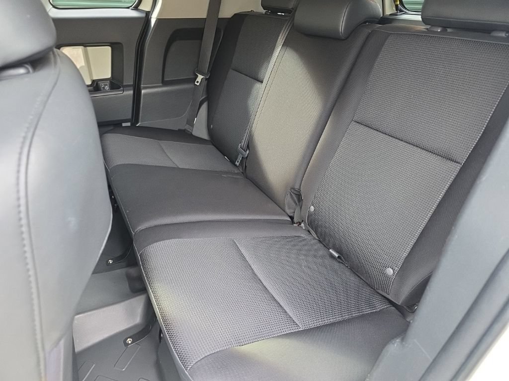 Used 2014 Toyota FJ Cruiser 4WD w/ Upgrade Package image 15