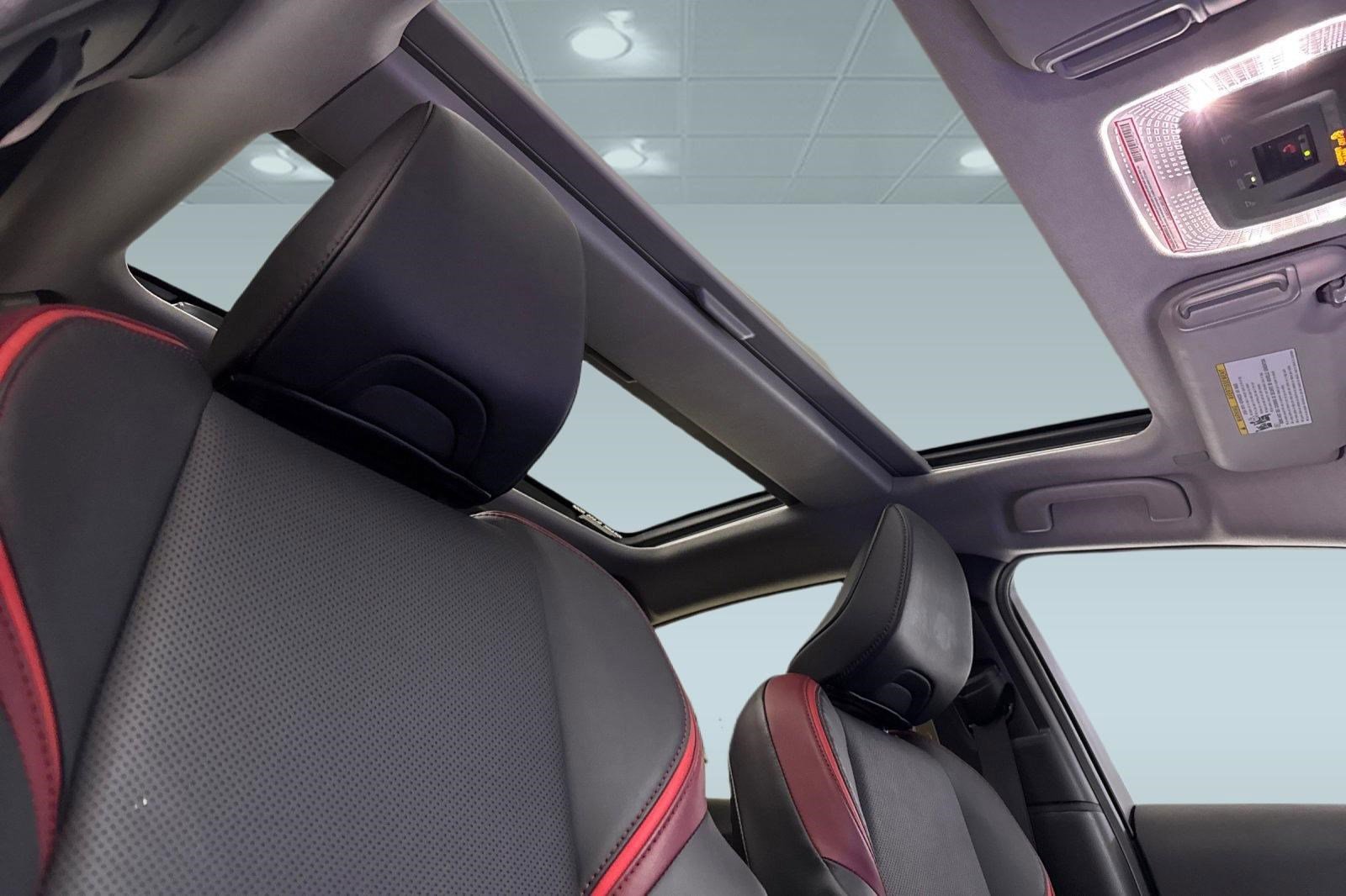 Used 2023 Toyota Prius Prime Premium image 15