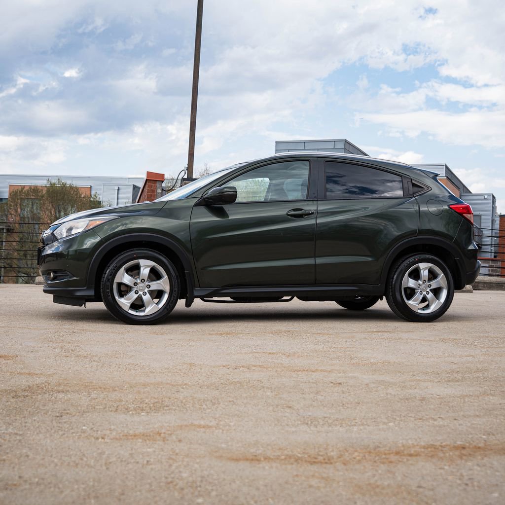 Used 2016 Honda HR-V EX-L image 3