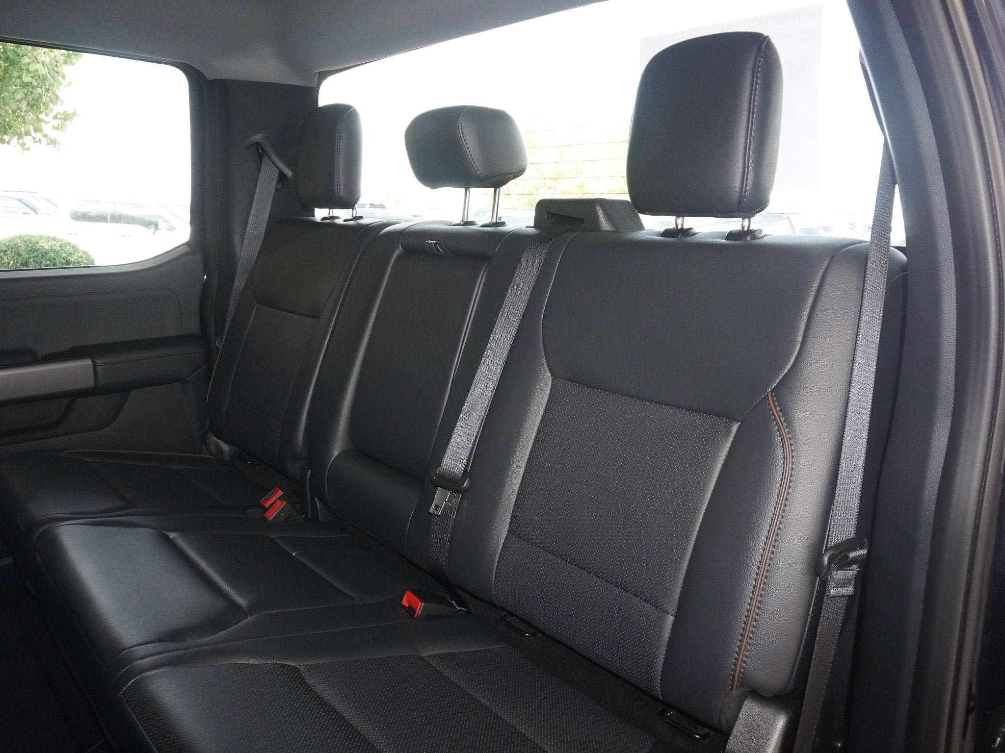 Used 2025 Ford F450 Lariat w/ Chrome Package image 37