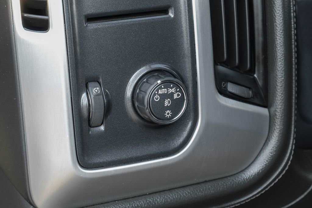 Used 2018 GMC Sierra 1500 SLE w/ SLE Value Package image 26