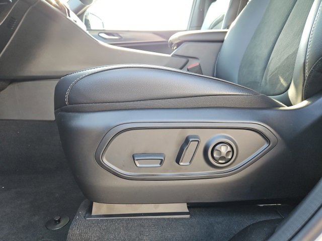 New 2025 Jeep Grand Cherokee Altitude image 28