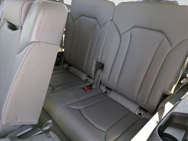Used 2023 Audi Q7 3.0T Premium w/ Convenience Package image 21