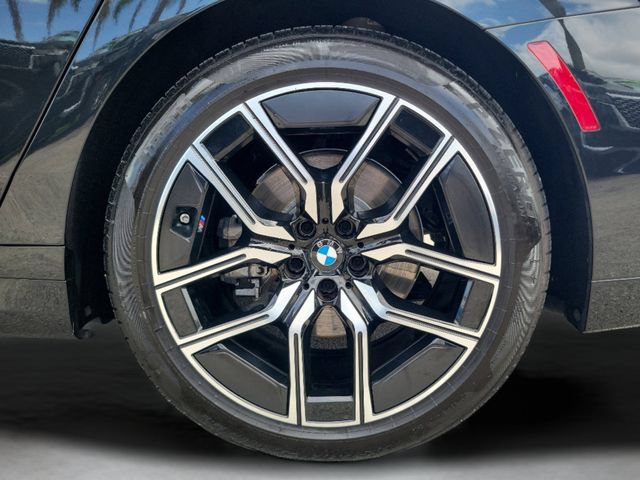 Used 2025 BMW 740i RWD image 35