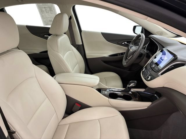 Certified 2022 Chevrolet Malibu LT w/ Leather Package FWD image 14
