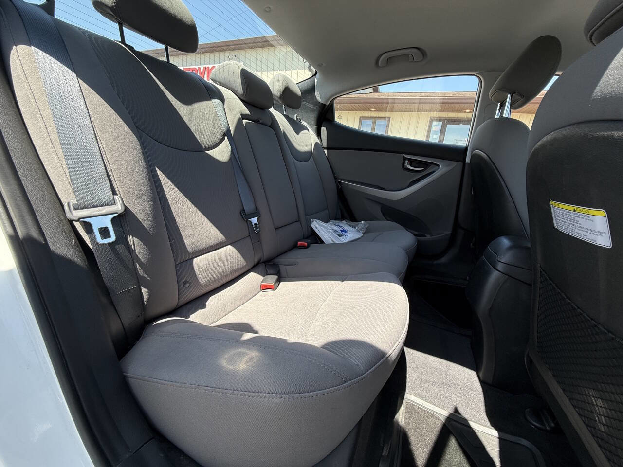 Used 2016 Hyundai Elantra SE FWD image 11