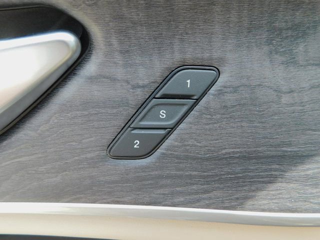 Used 2023 Jeep Grand Cherokee Limited image 18