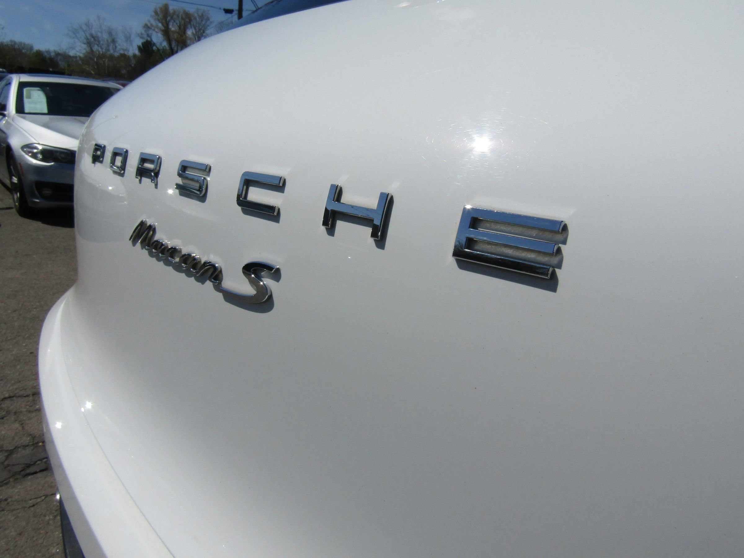 Used 2015 Porsche Macan S w/ Premium Package Plus image 12