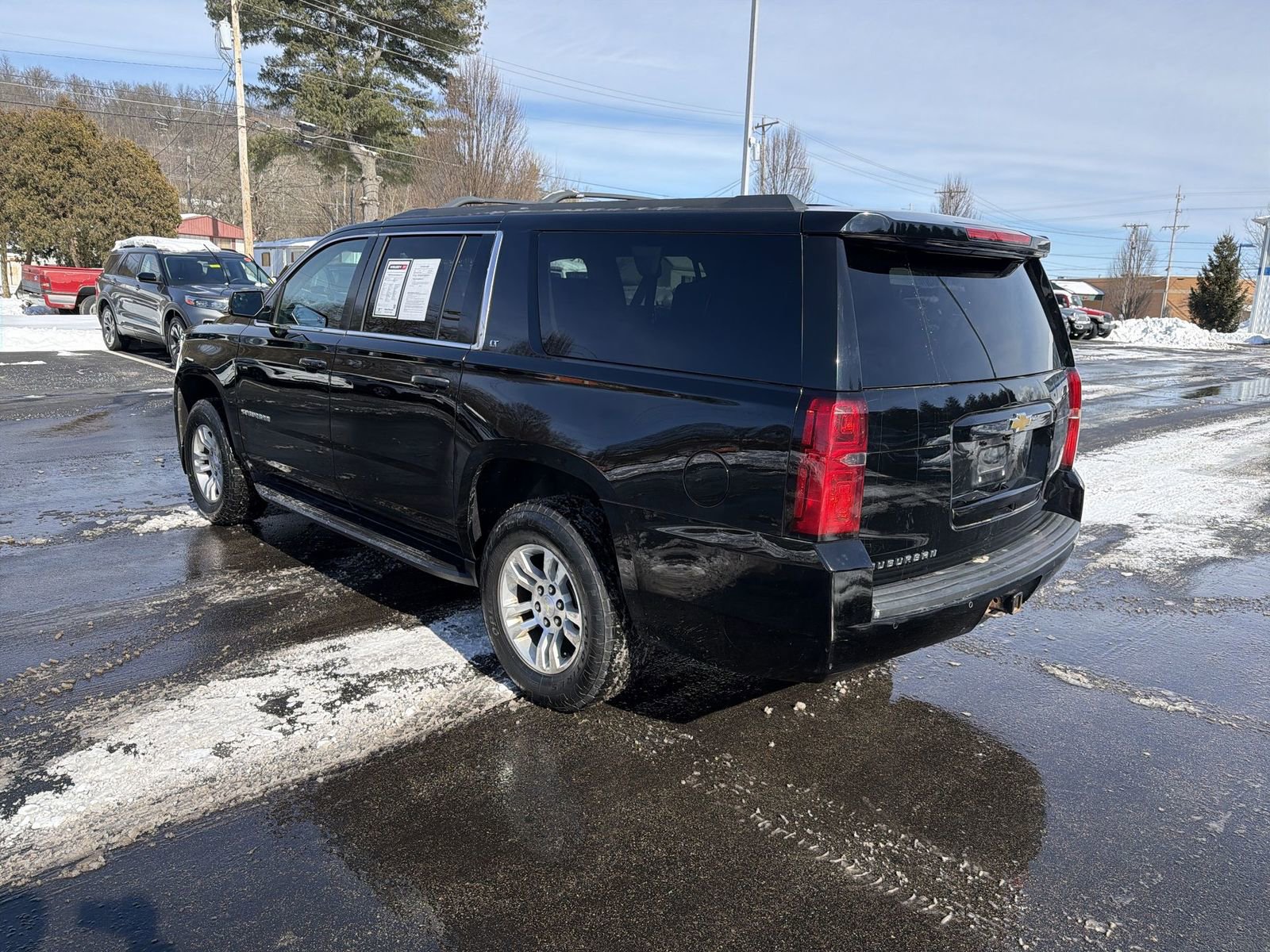 Used 2015 Chevrolet Suburban LT AWD/4WD image 6
