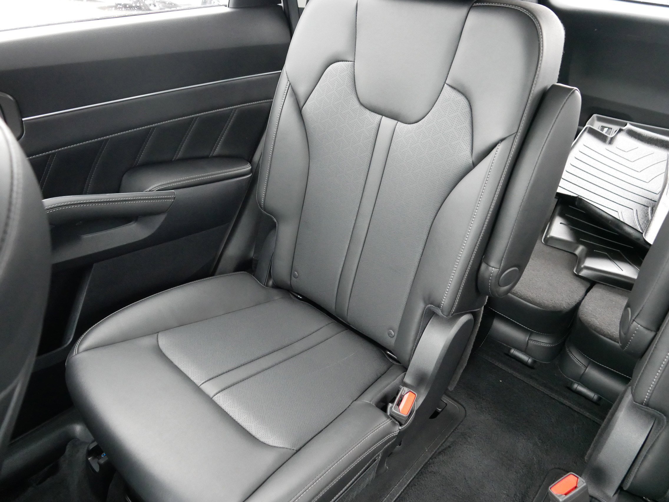 Certified 2023 Kia Sorento SX image 12