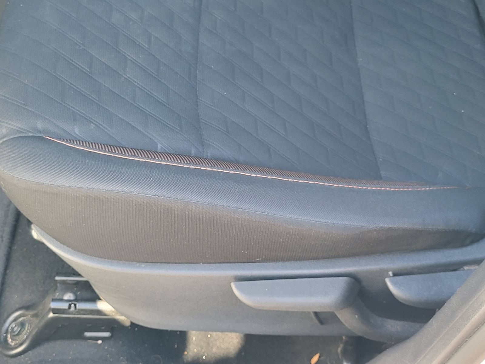 Used 2023 Nissan Kicks SR FWD image 11