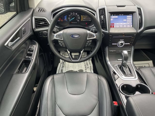 Certified 2017 Ford Edge Titanium w/ Technology Package FWD image 13