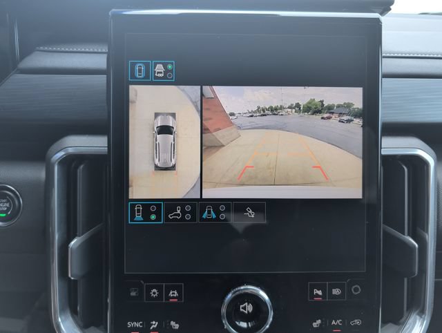 Used 2026 GMC Acadia Elevation w/ Elevation Premium Package FWD image 20