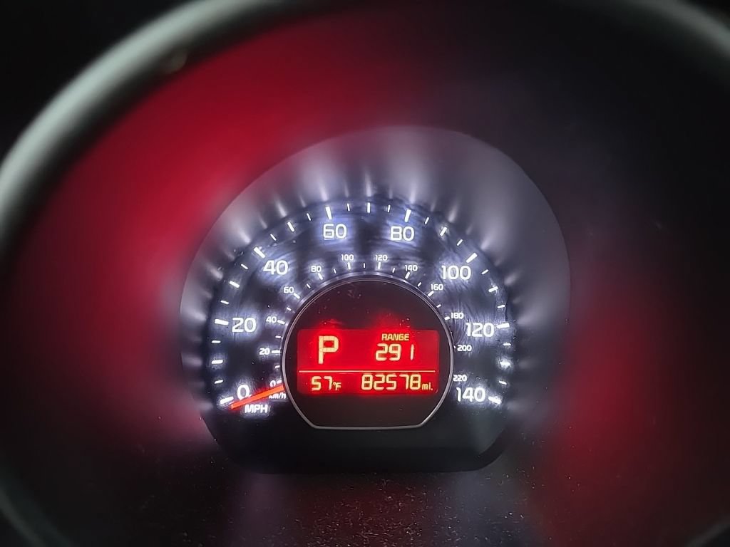 Used 2018 Kia Soul + FWD image 17
