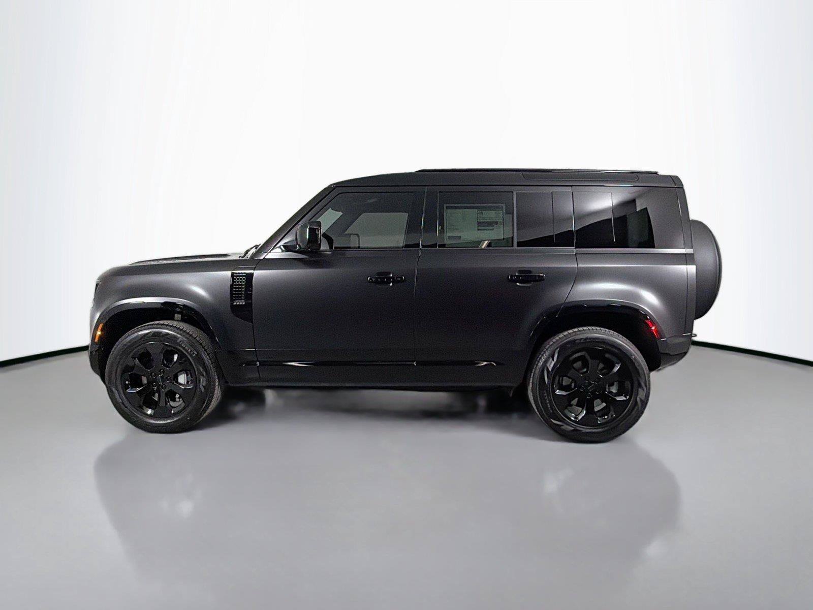Certified 2026 Land Rover Defender 110 X-Dynamic SE AWD/4WD image 8