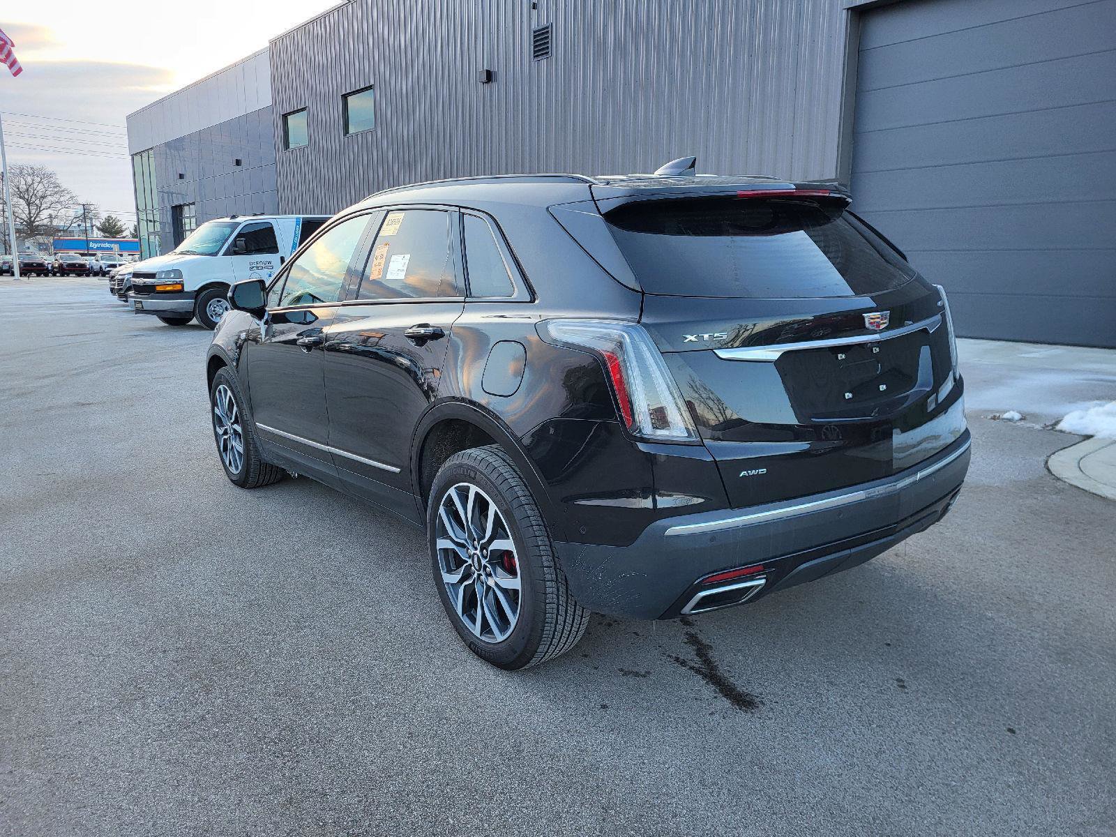 Used 2024 Cadillac XT5 Sportv image 5