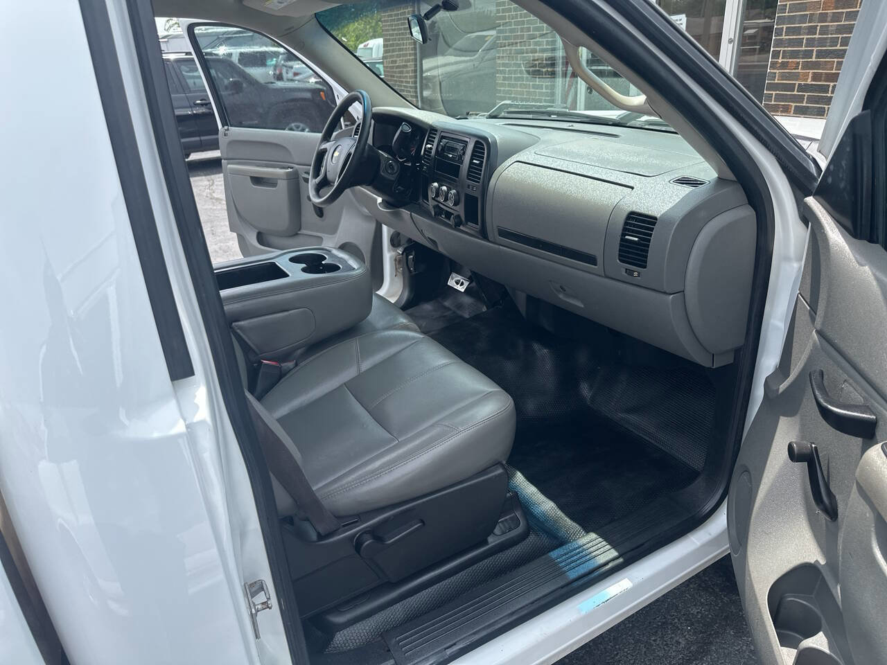 Used 2012 Chevrolet Silverado 1500 W/T RWD image 17