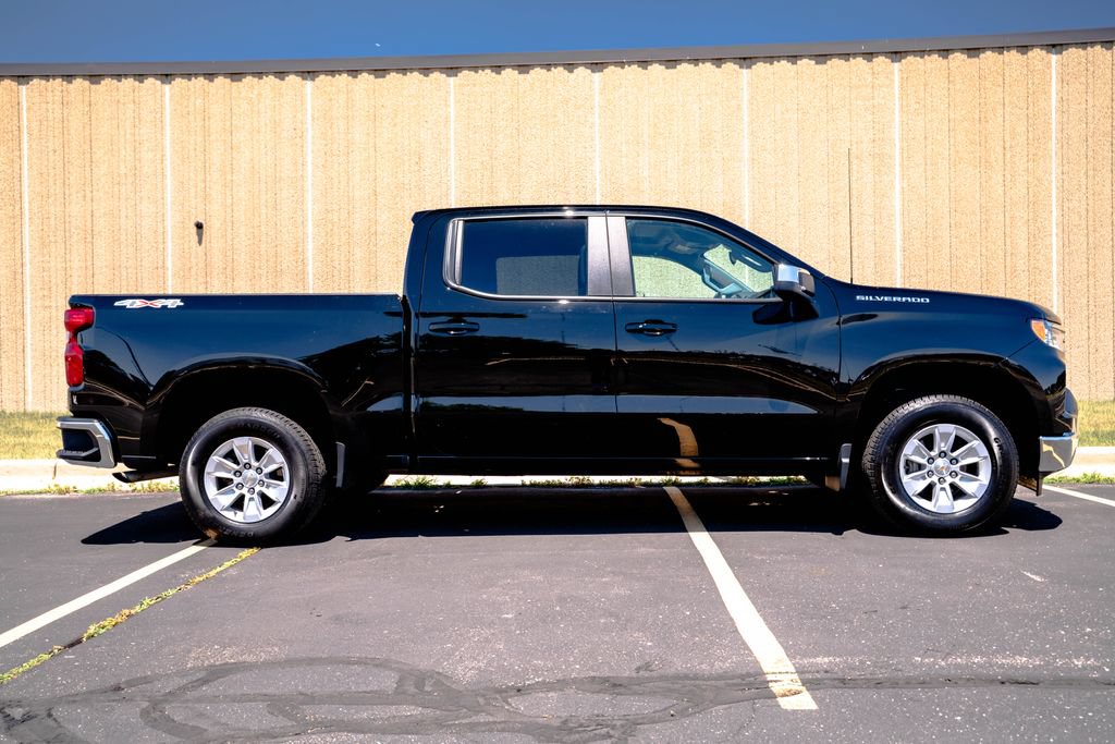 Certified 2025 Chevrolet Silverado 1500 LT AWD/4WD image 15