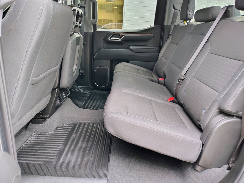 Certified 2024 Chevrolet Silverado 1500 LT AWD/4WD image 36