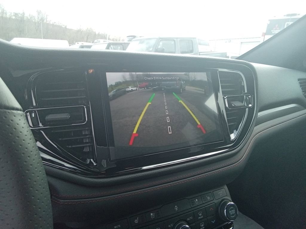 New 2026 Chrysler Pacifica Select w/ S Appearance Package image 24