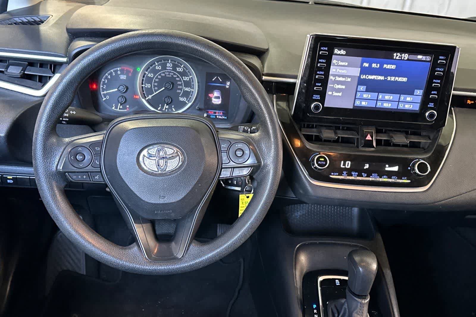 Used 2020 Toyota Corolla LE FWD image 16