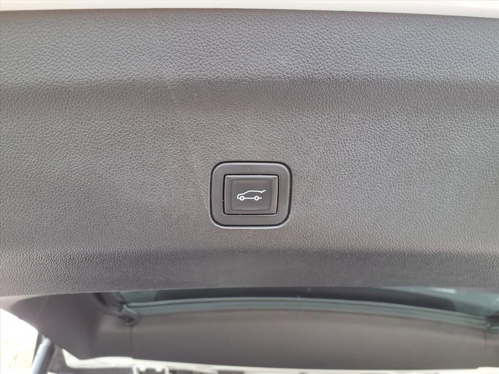 Certified 2024 GMC Yukon XL Denali Ultimate image 33