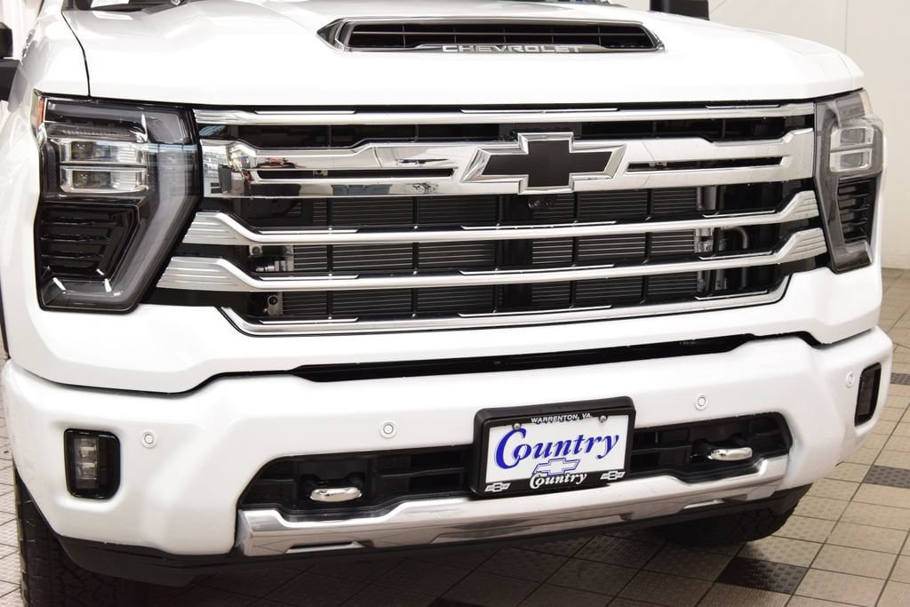 New 2026 Chevrolet Silverado 2500 High Country w/ High Country Premium Package AWD/4WD image 13