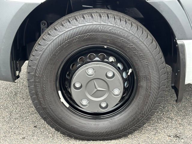 Used 2025 Mercedes-Benz Sprinter 3500 image 36