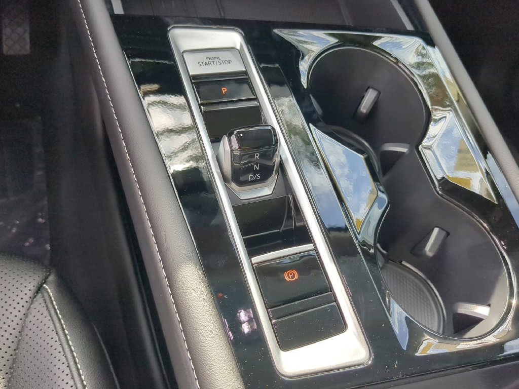 New 2026 Volkswagen Atlas SE FWD image 28