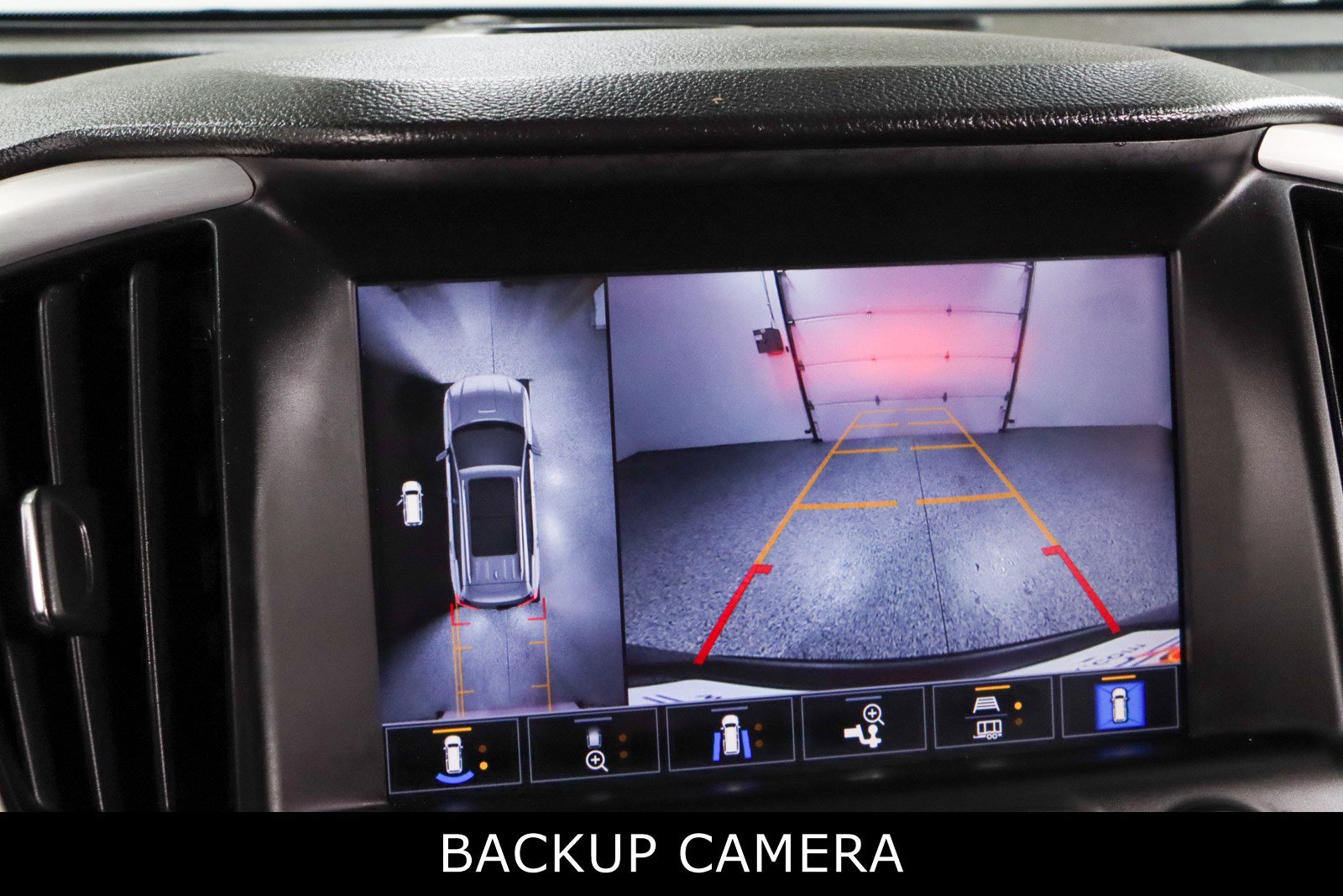 Used 2022 GMC Terrain SLT w/ Infotainment Package II AWD/4WD image 19