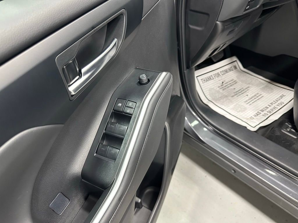 Used 2025 Toyota Highlander XSE image 9