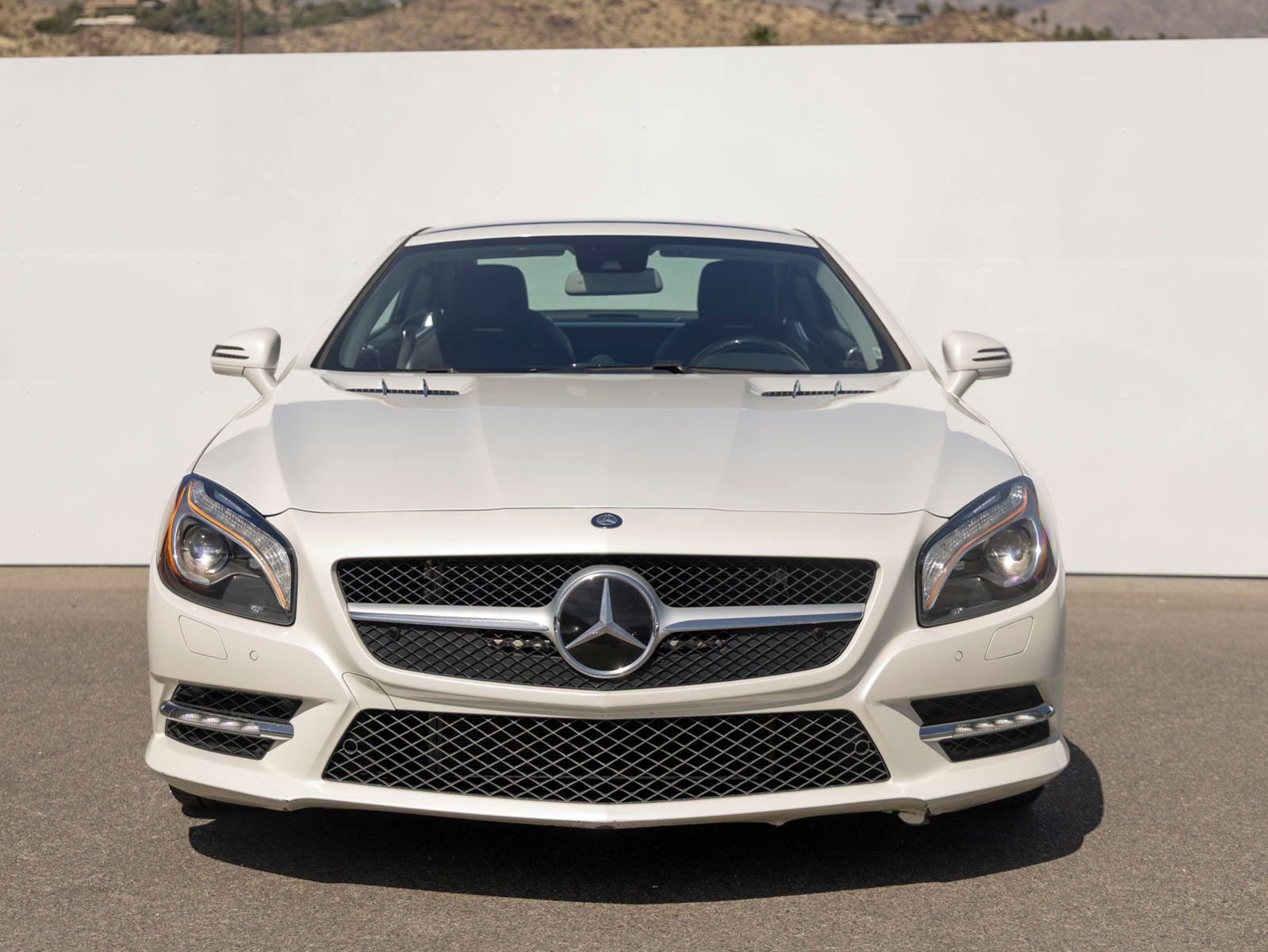 Used 2015 Mercedes-Benz SL 400 image 4