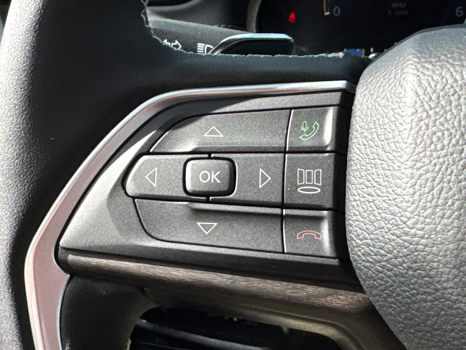 New 2026 Jeep Grand Cherokee Altitude image 22