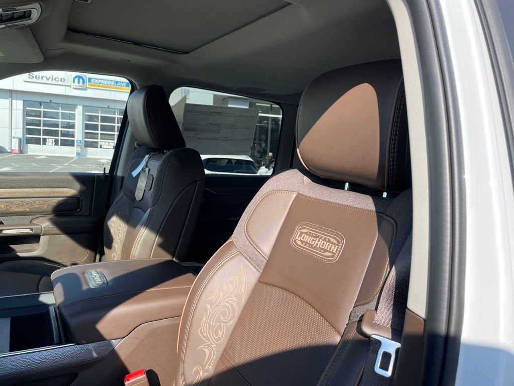 New 2026 RAM 2500 Limited AWD/4WD image 12