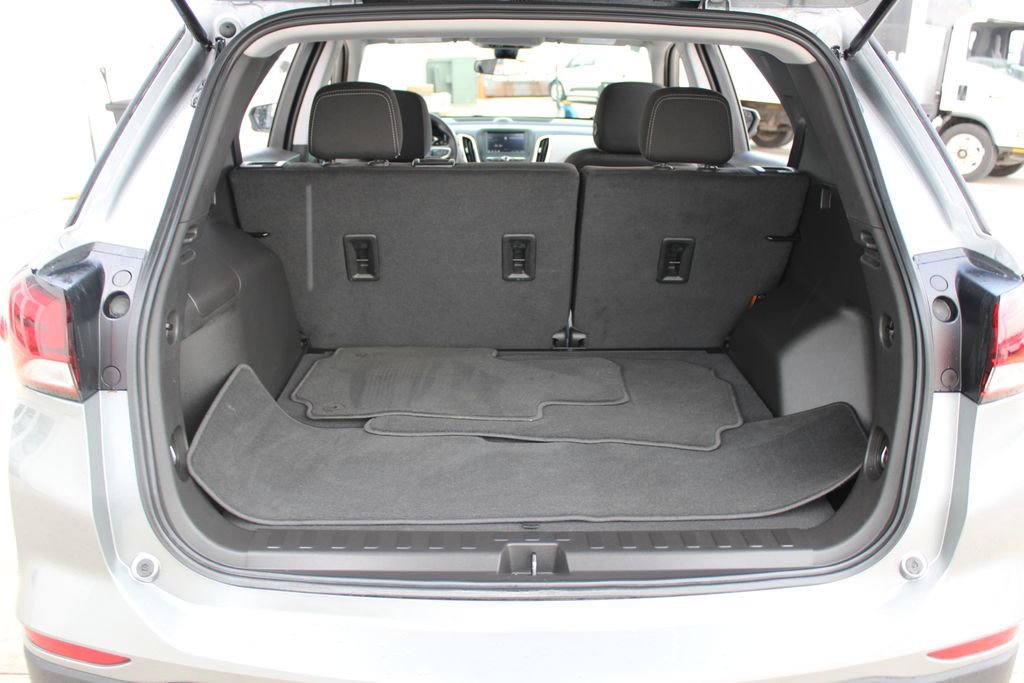 Used 2024 Chevrolet Equinox LS w/ LS Convenience Package FWD image 27