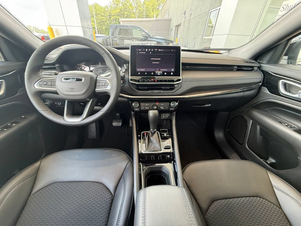 New 2026 Jeep Compass Latitude AWD/4WD image 7