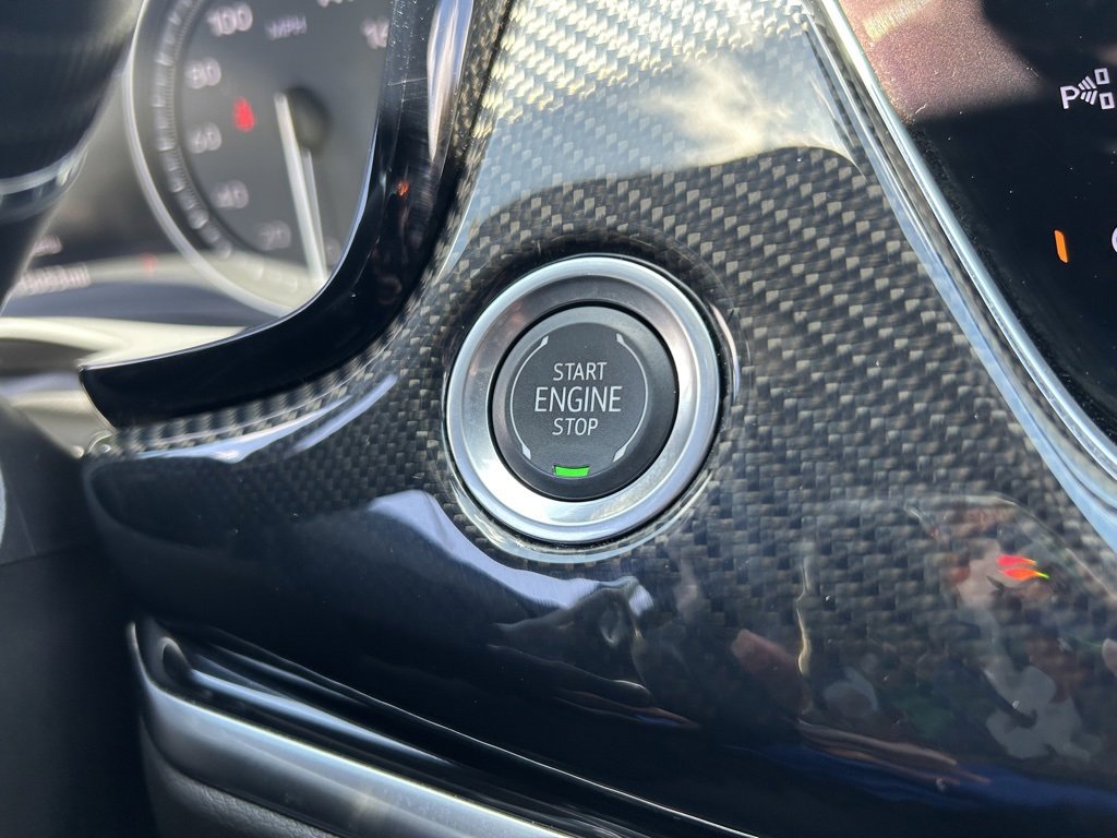 Used 2024 Cadillac XT6 Sport w/ Technology Package image 29