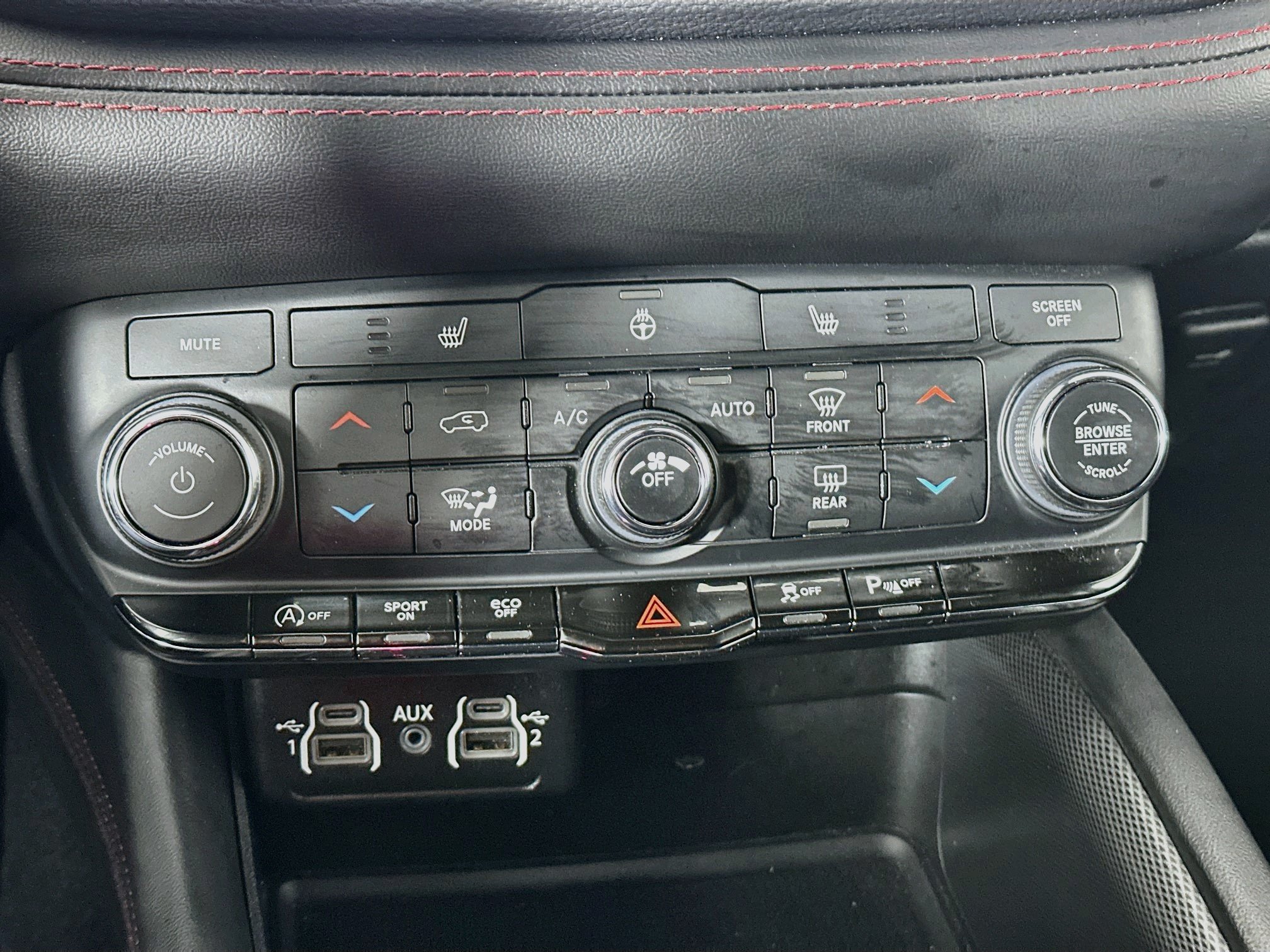 Used 2025 Dodge Durango GT AWD/4WD image 24