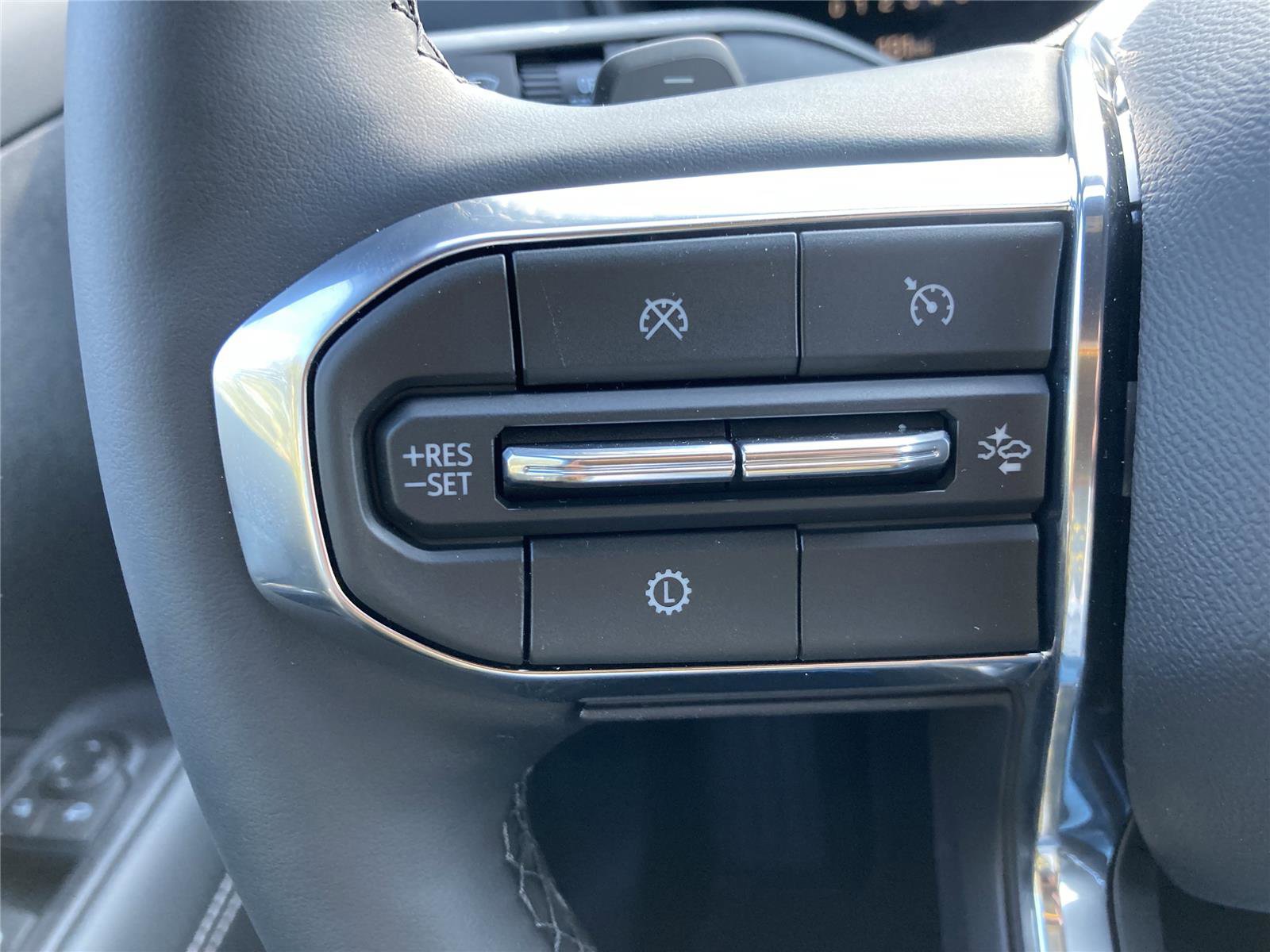 New 2026 GMC Terrain Elevation w/ Elevation Premium Package image 19