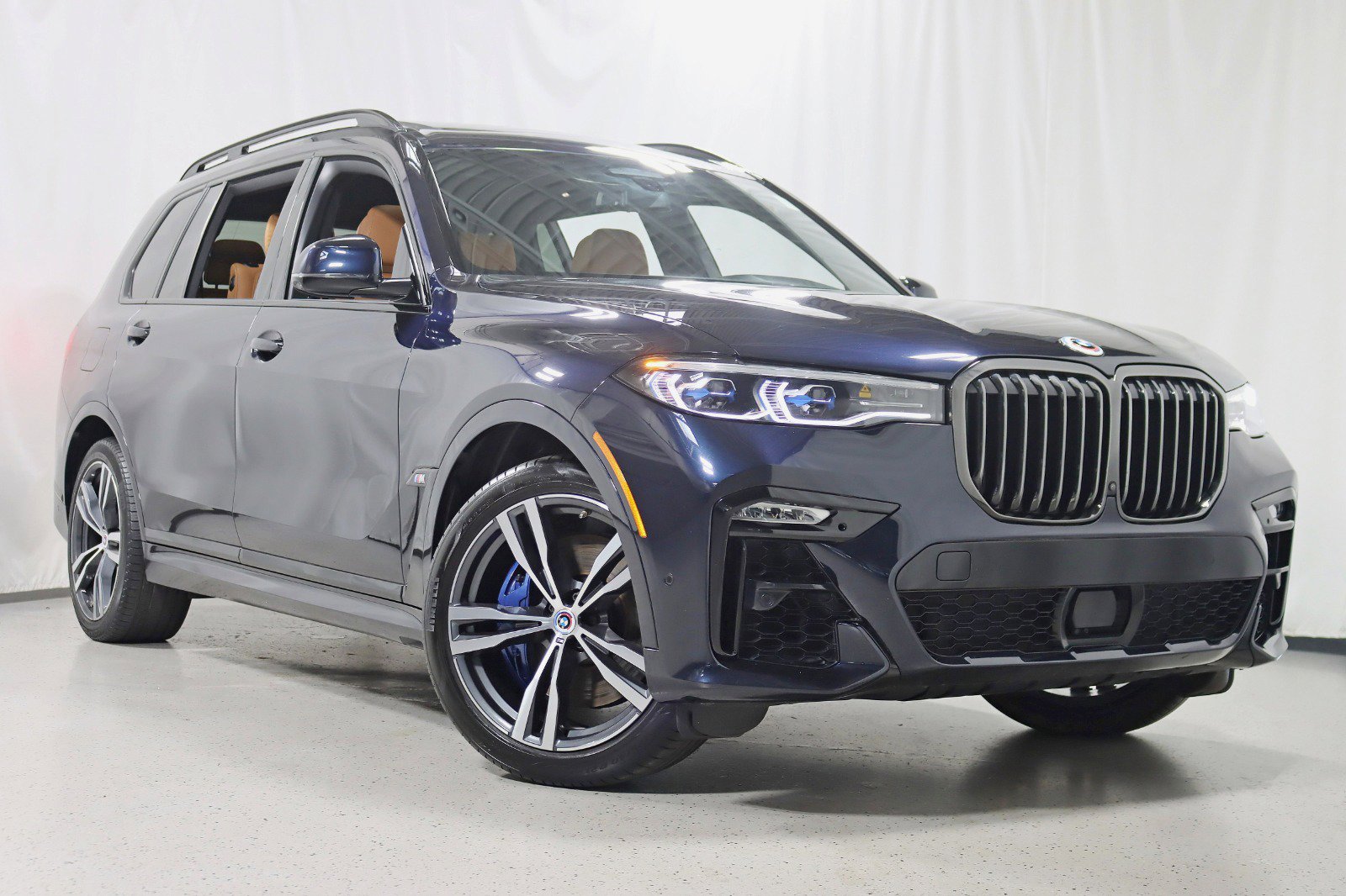 Used 2022 BMW X7 M50i image 7