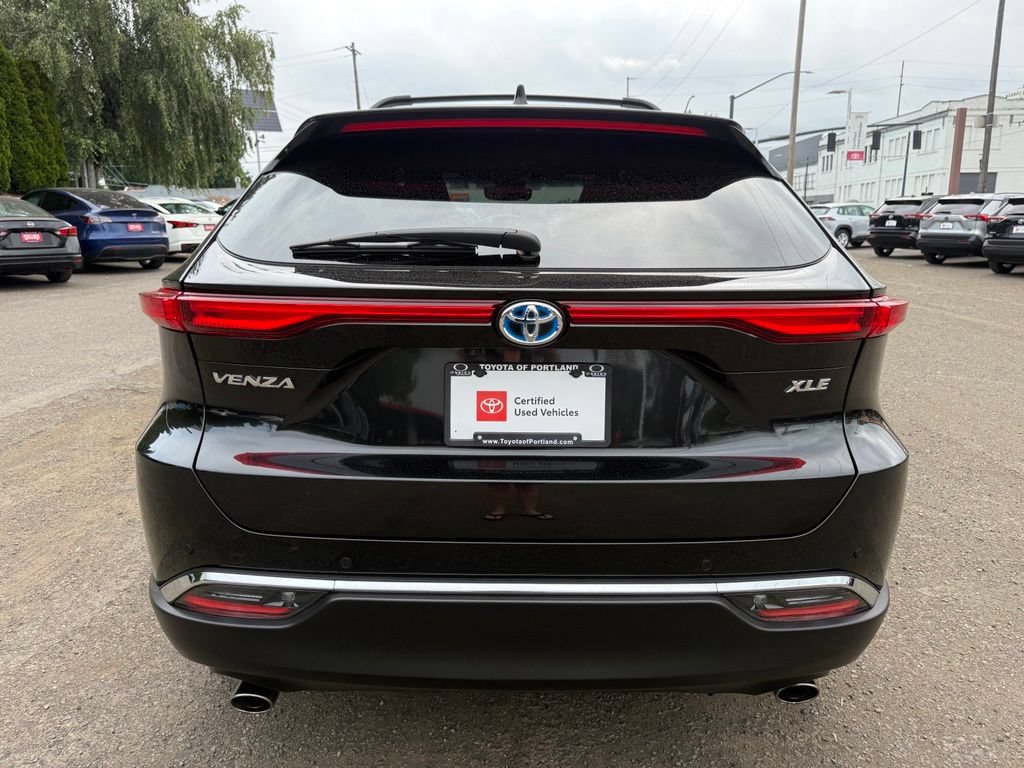 Certified 2024 Toyota Venza XLE AWD/4WD image 7