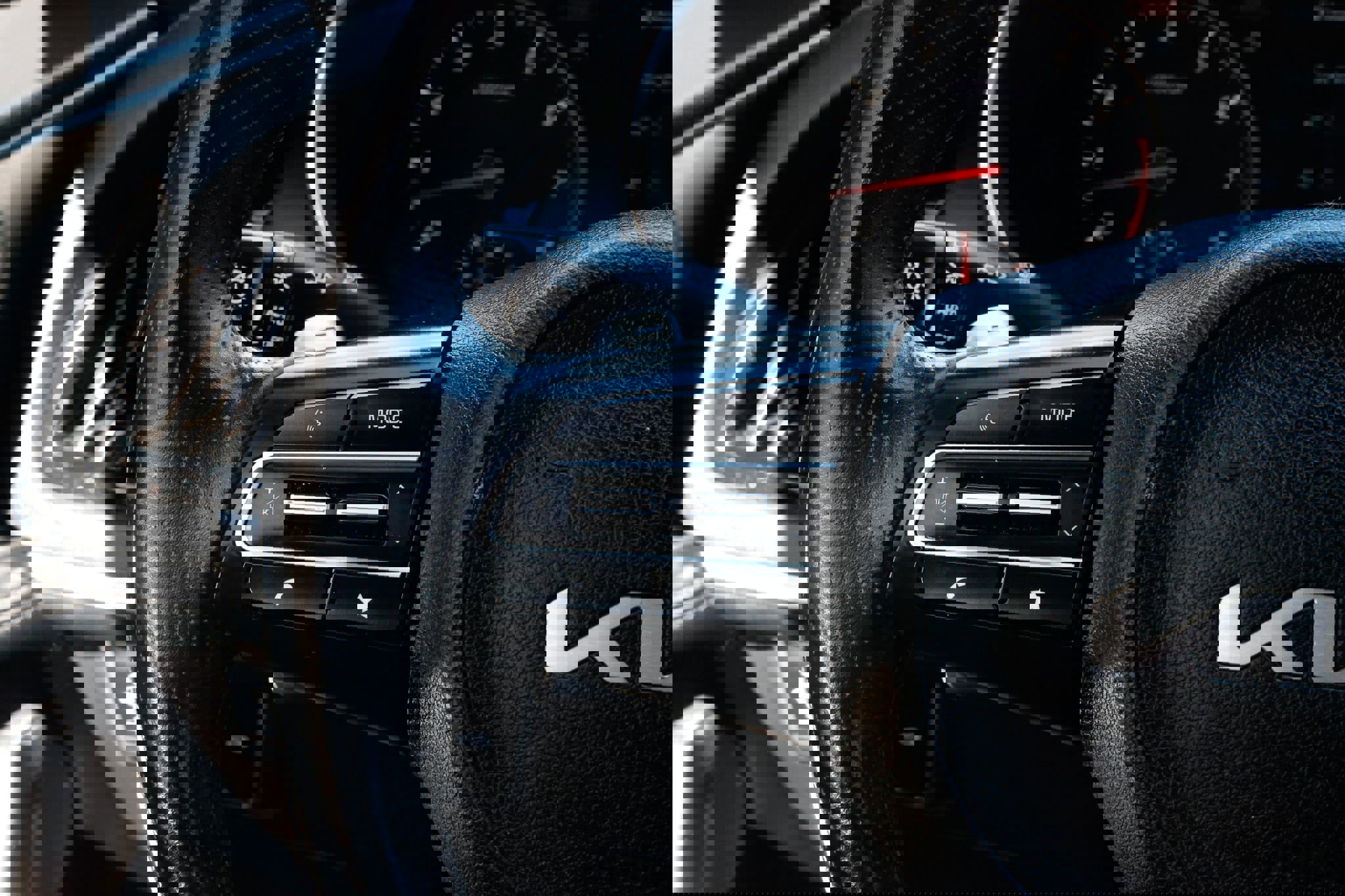 Used 2022 Kia Stinger GT2 image 29