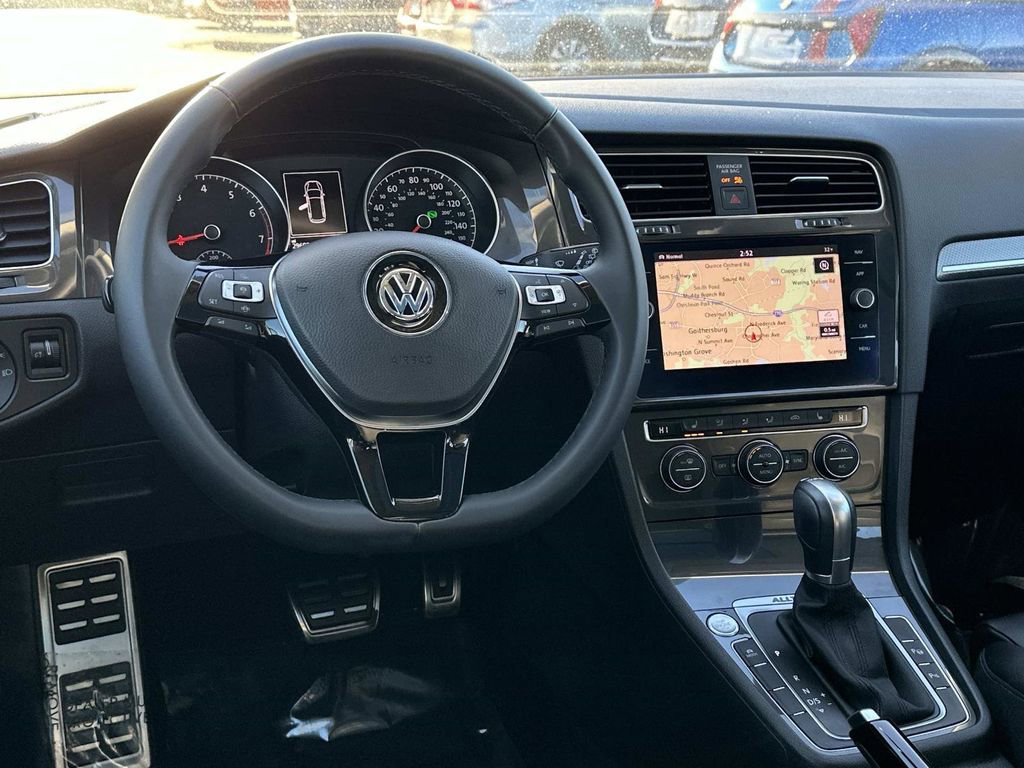 Used 2019 Volkswagen Golf Alltrack SEL image 10